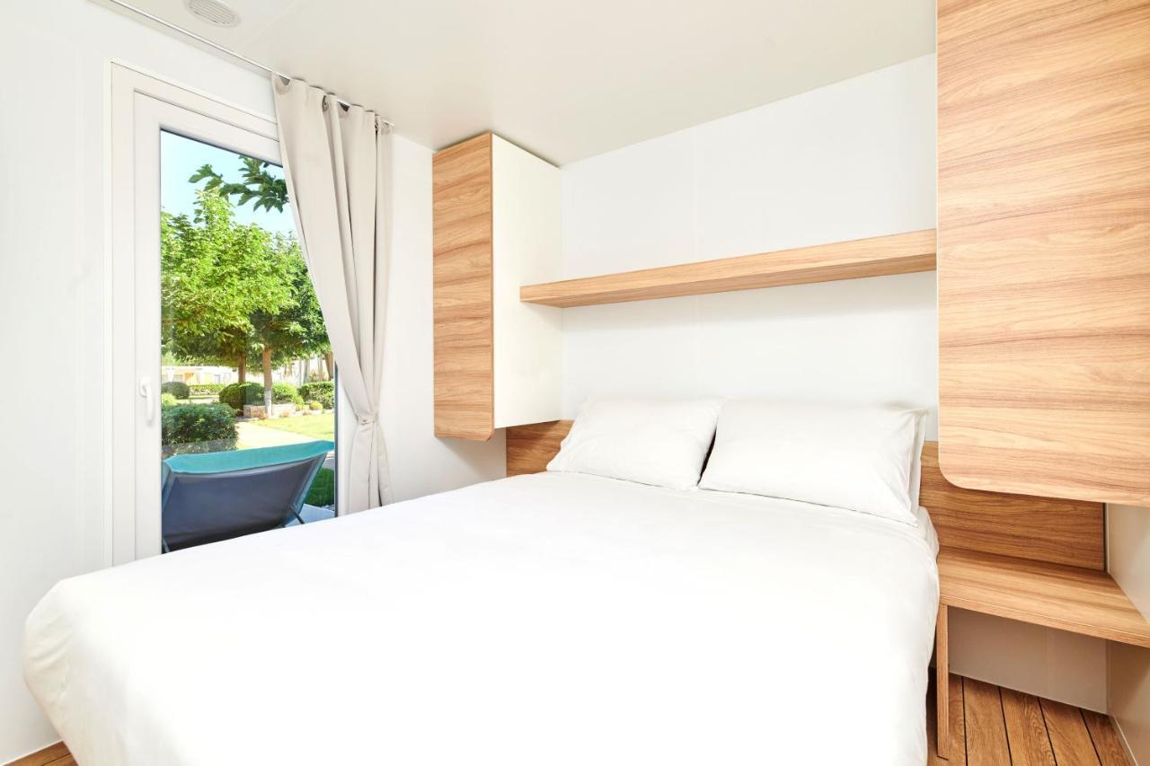 Camping Park Umag Mobile Homes Karigador Exteriör bild
