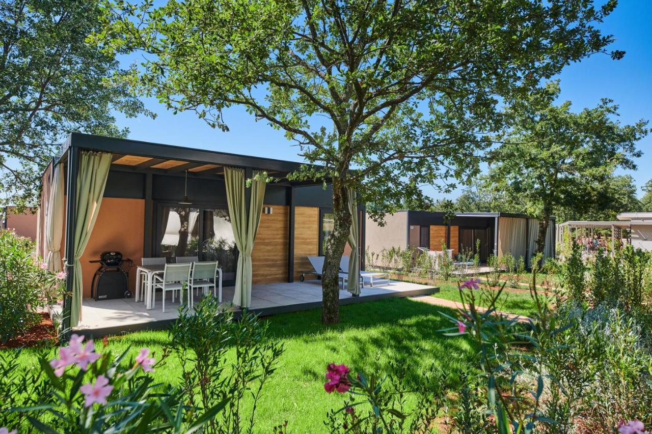 Camping Park Umag Mobile Homes Karigador Exteriör bild