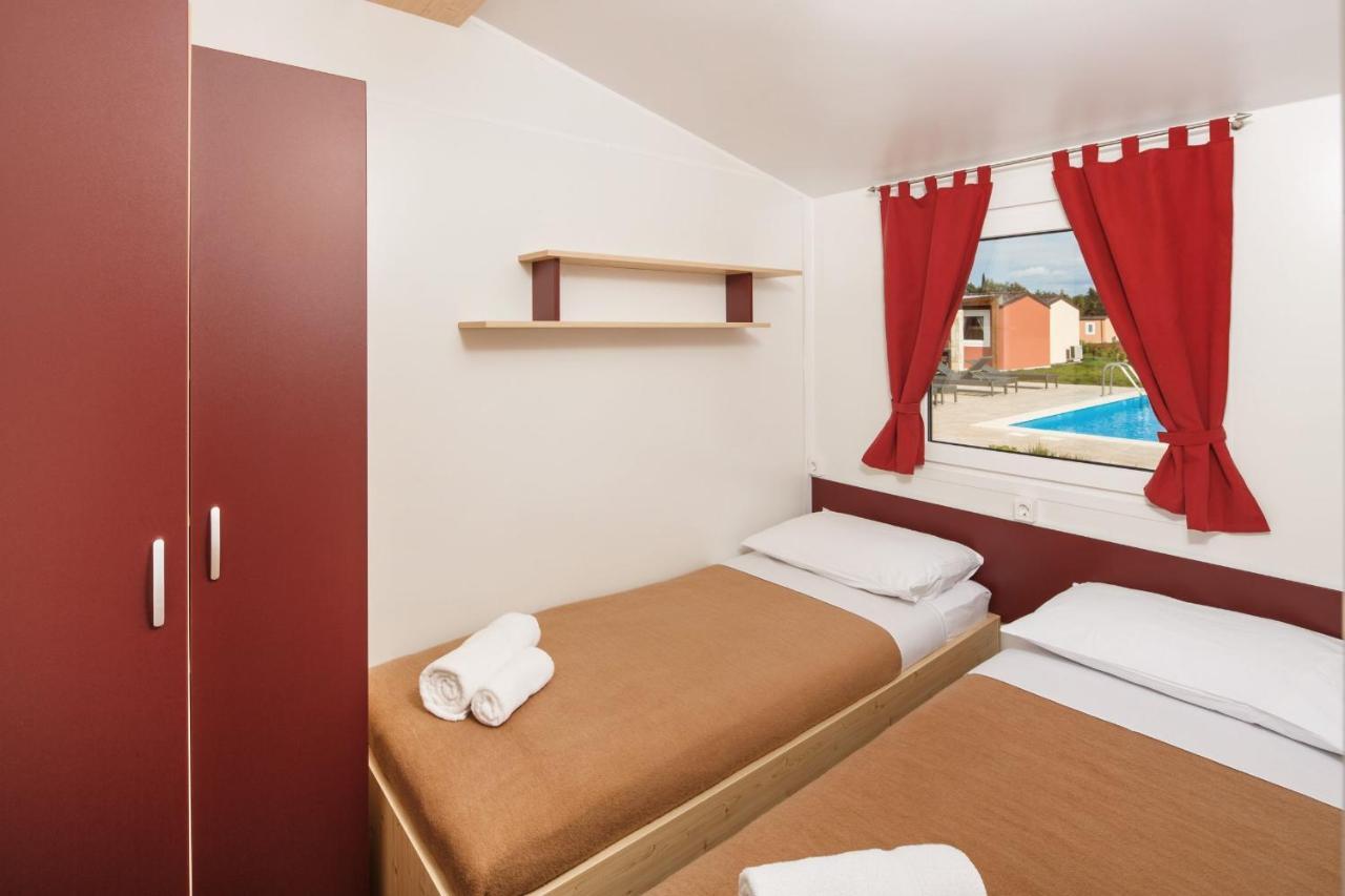 Camping Park Umag Mobile Homes Karigador Exteriör bild